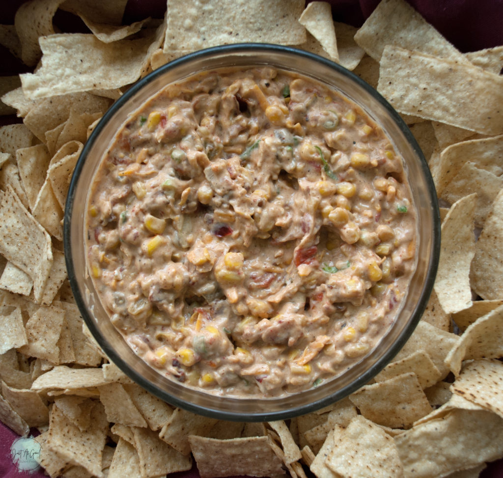 Creamy corn dip with tortillla chips