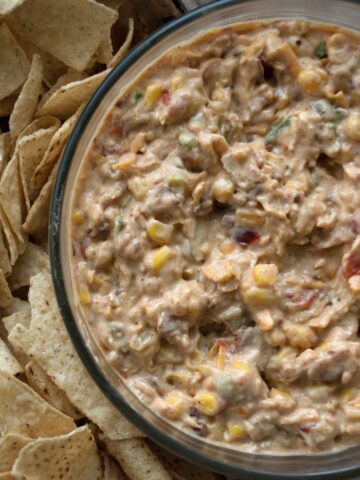 Creamy corn dip with tortillla chips