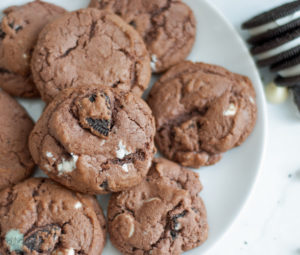 plate of gluten free chocolate cookies with oreos