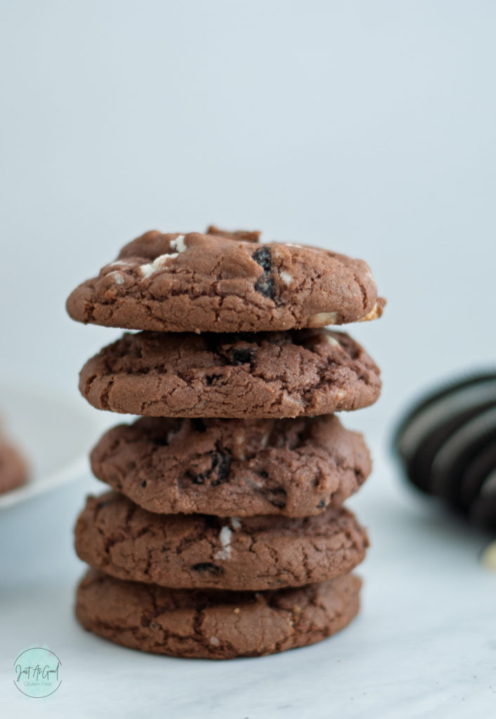side view of stacked gluten free chocolate cookies and cream cookie